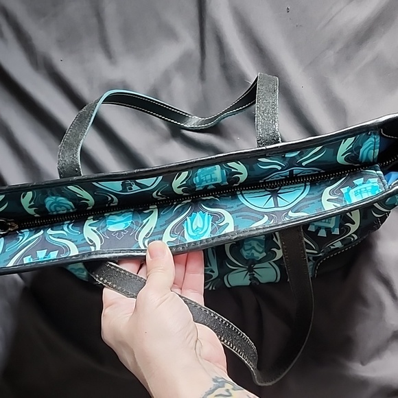 Star Wars Disney Dooney & Bourke - Picture 2 of 3